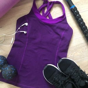 Lululemon tank in Sz 6